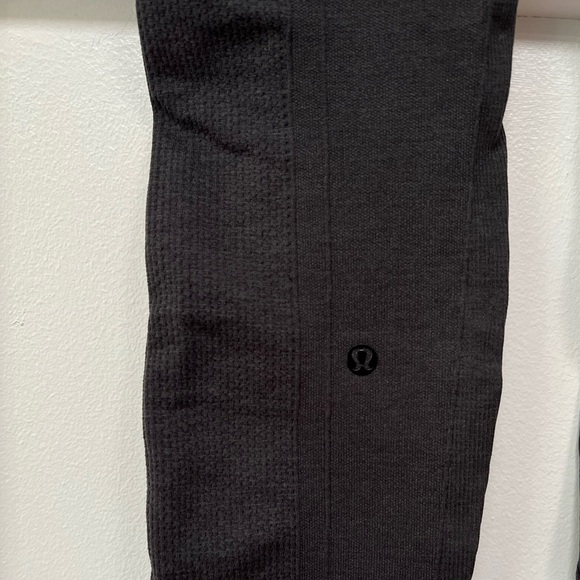 Lululemon Ebb To Street Pant in Heathered Black - Picture 11 of 13